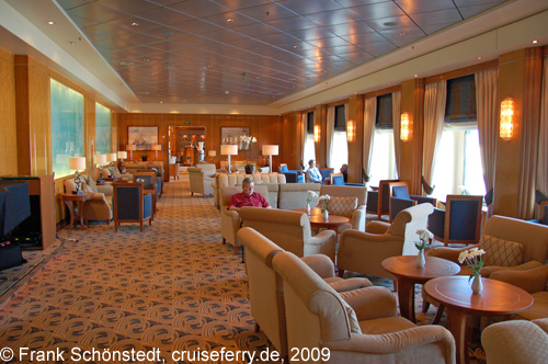 An Bord Der Queen Mary 2 Von Cunard Line Qm2 Bilder